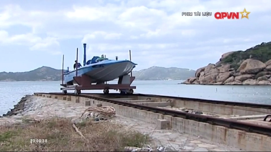 New-photos-of-DPRK-subs-in-Vietnam Covert Shores