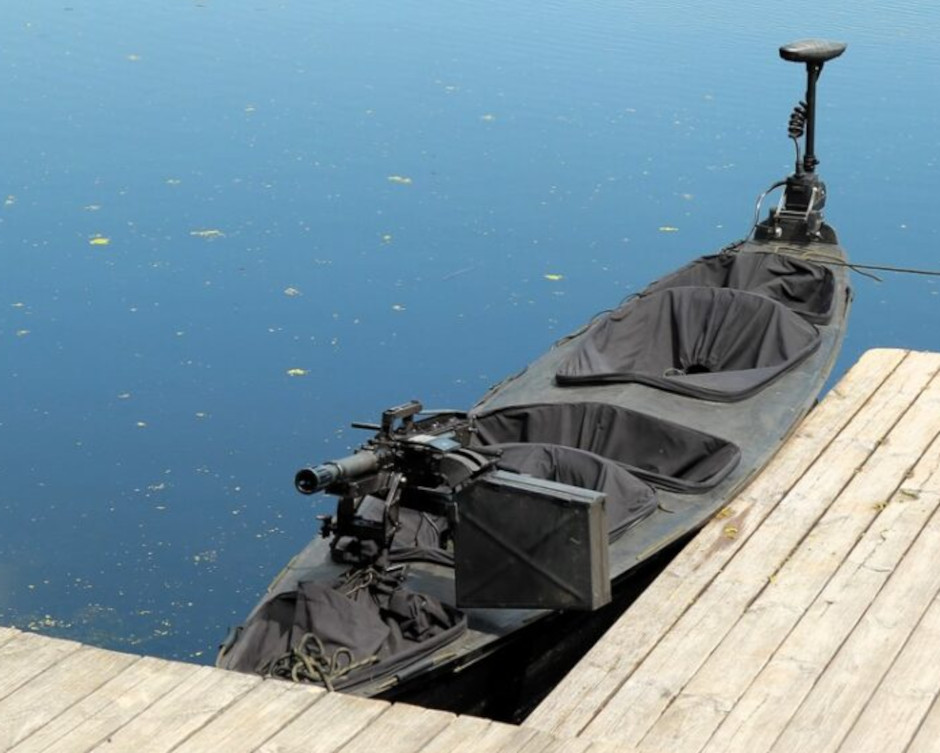 Ukrainian Special Forces Poloz-M16 Canoe